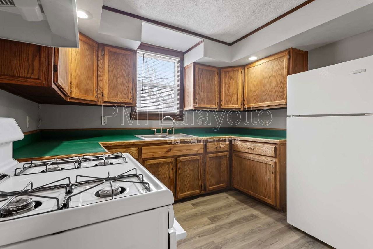 504 S Mcdonald St #A - Photo 4 of 6