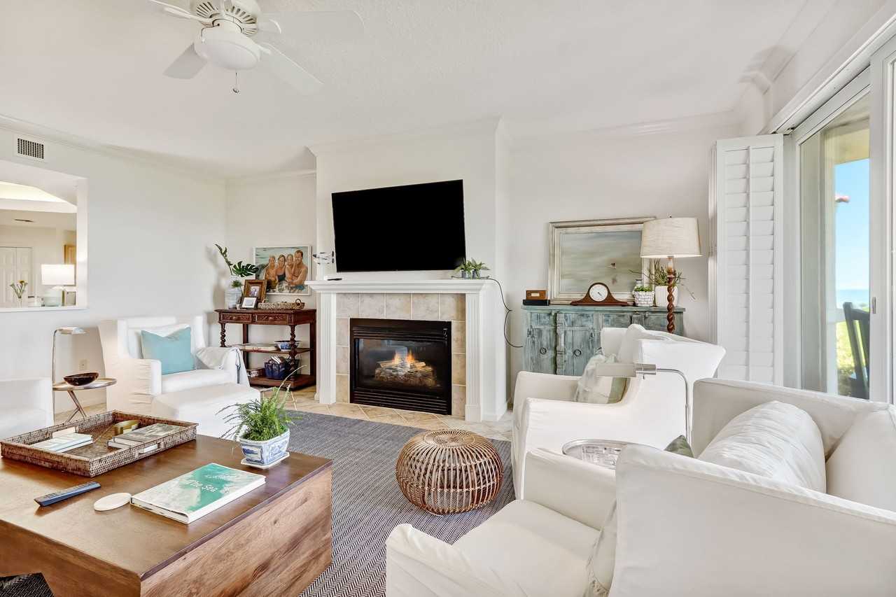 443 Beachside Pl #1 - Photo 7 of 28