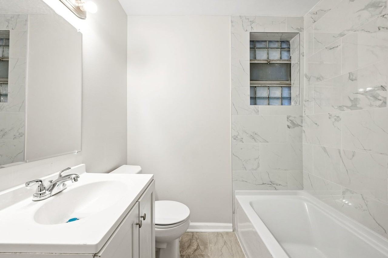 3646 W Wabansia Ave #1 - Photo 3 of 4