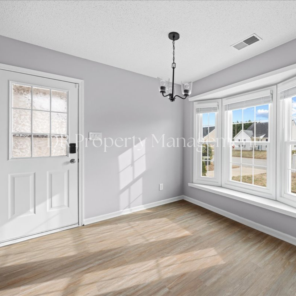 4712 Periwinkle Pl - Photo 4 of 15