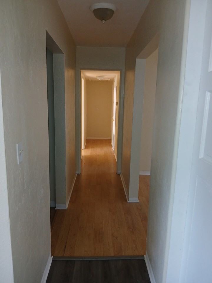 149 Oakwood Dr #SFH - Photo 5 of 10