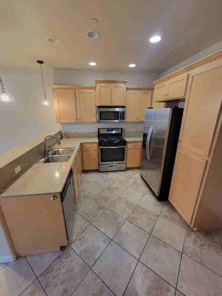 302 Blossom Rock Ln - Photo 5 of 18