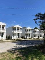 1059 S Hollywood Ave - Photo 1 of 1