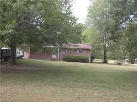 featured image of 3935 Yokley St