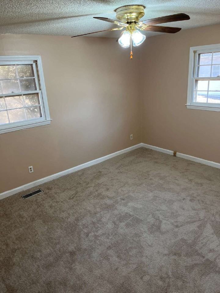 3935 Yokley St - Photo 4 of 15