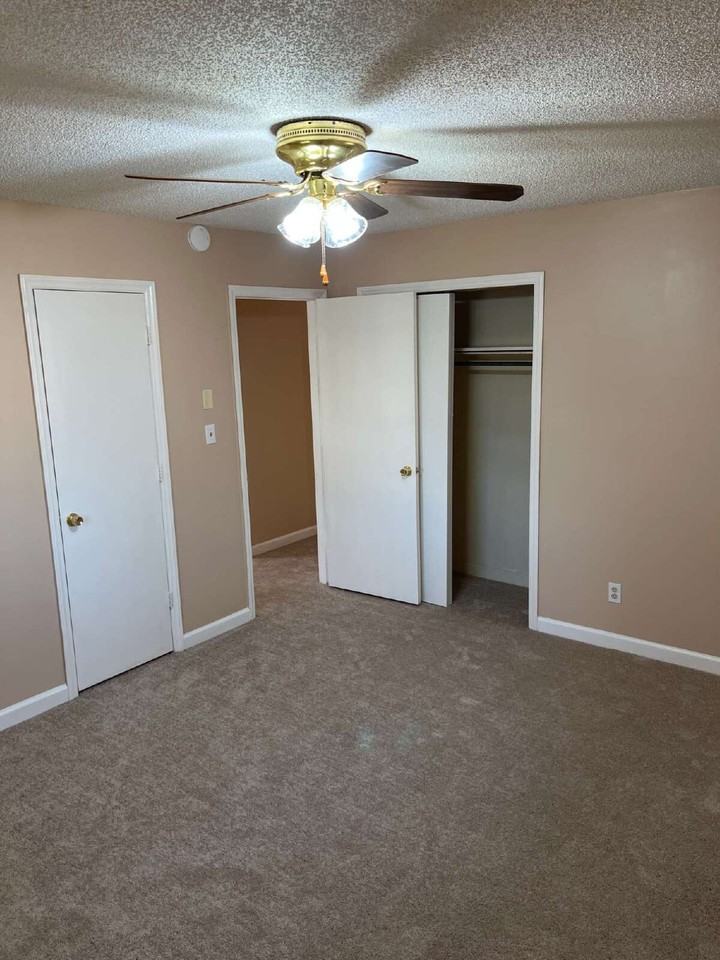 3935 Yokley St - Photo 5 of 15