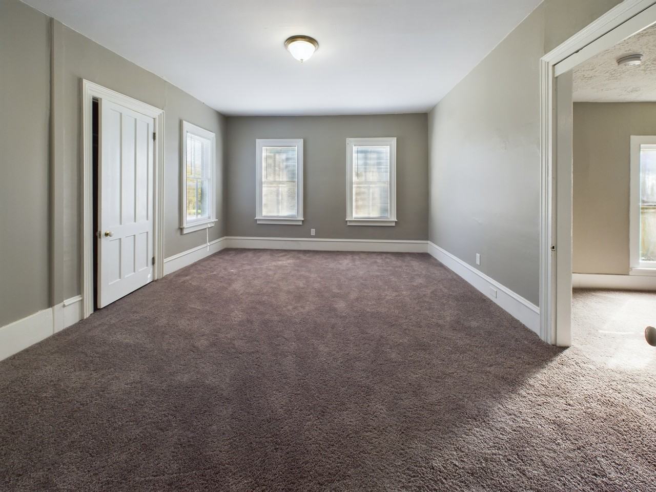 164 W Genesee St - Photo 3 of 16