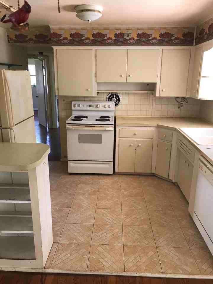 1722 Pine Ave - Photo 3 of 10