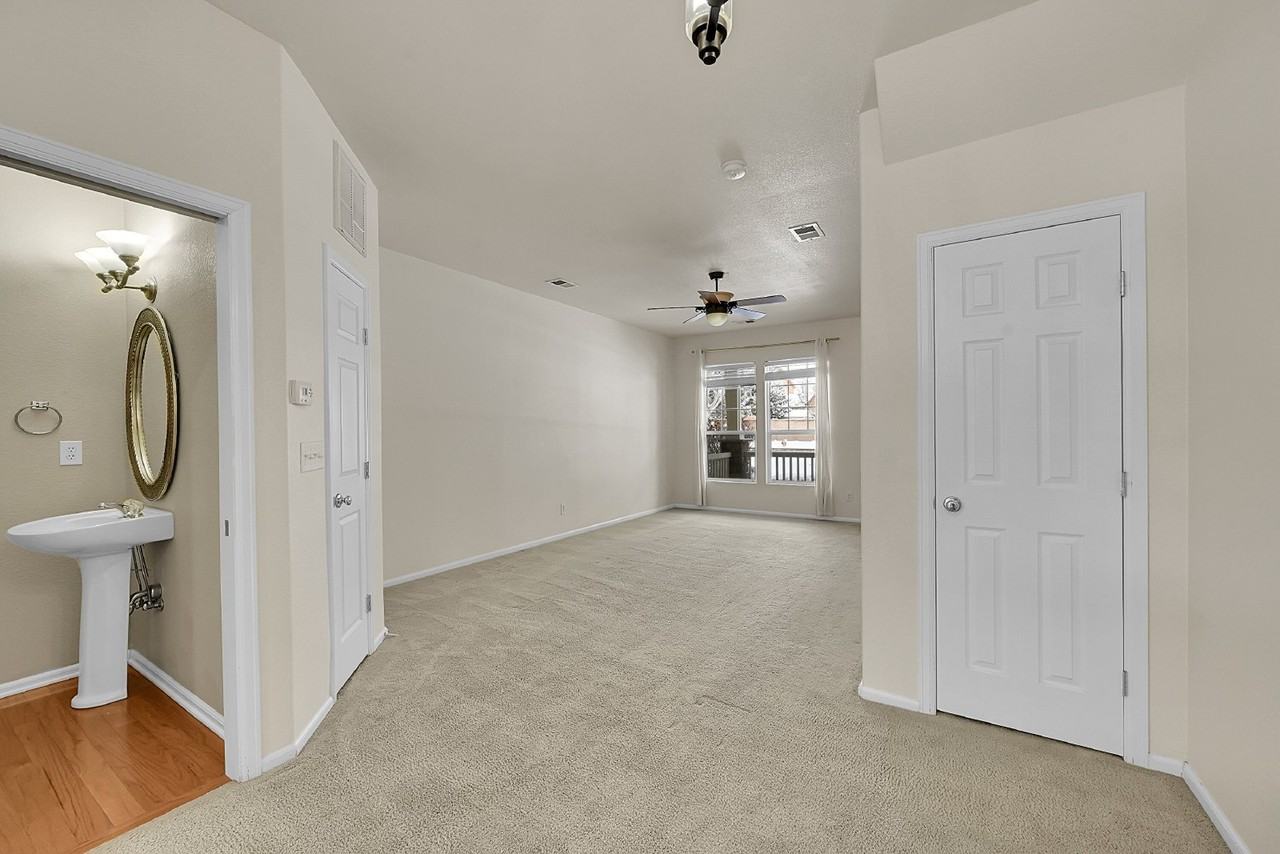 4877 Harrier Ridge Dr - Photo 7 of 34