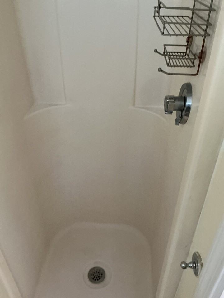 63 Thompson St - Photo 4 of 4