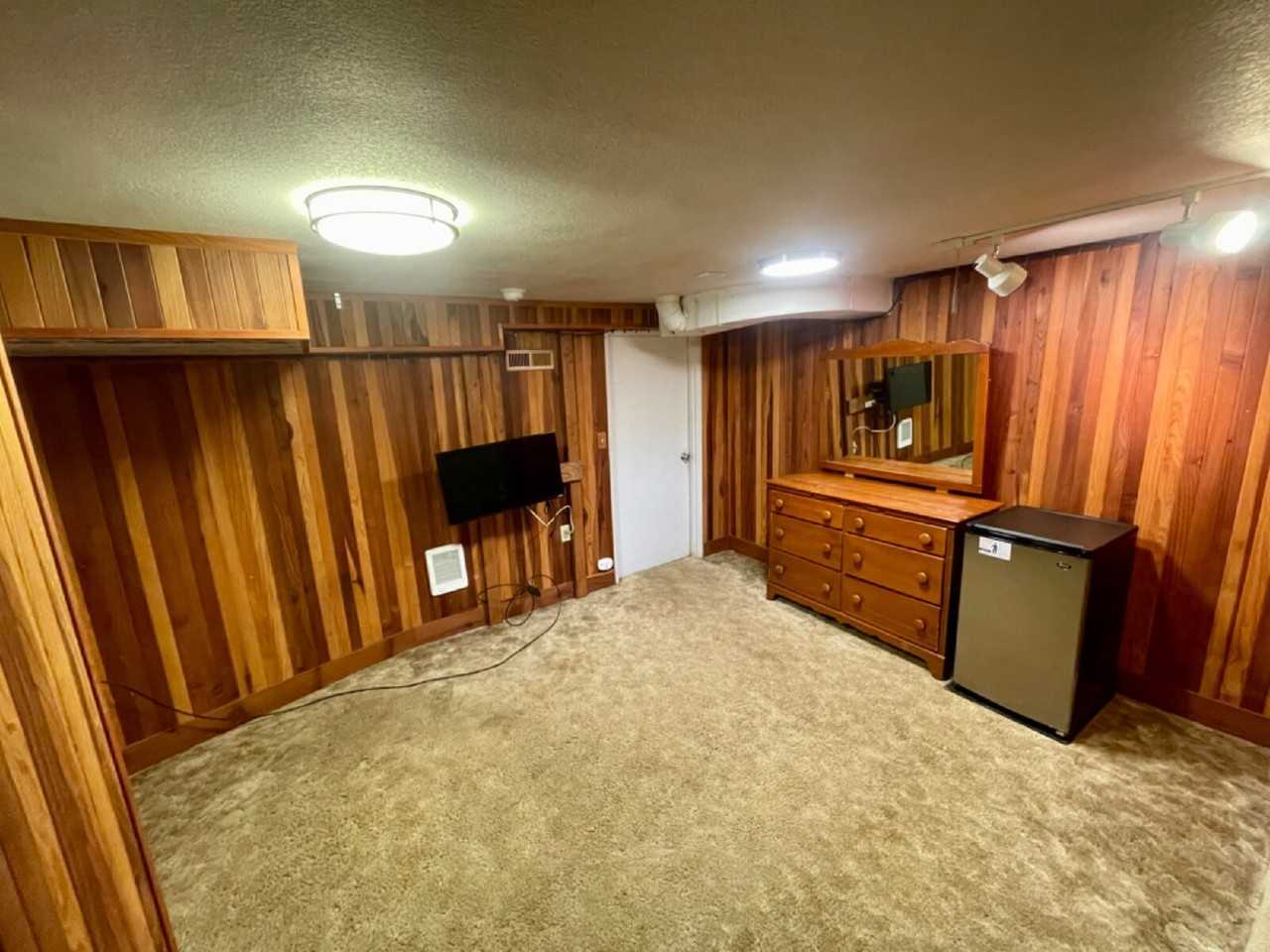 1598 Orchard St - Photo 5 of 8