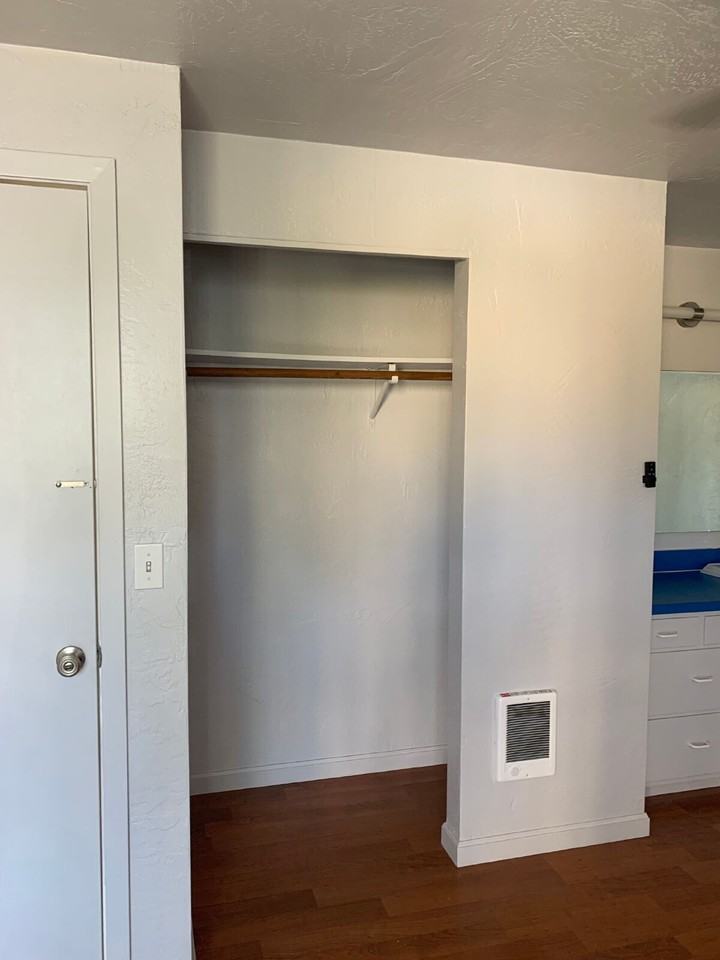 474 E 14th Aly - Photo 4 of 6