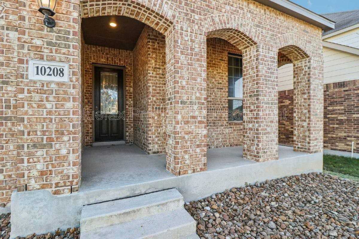 10208 High Noon Dr - Photo 3 of 10