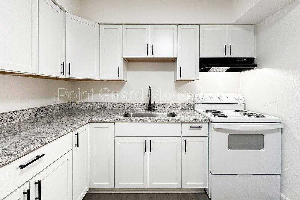 3035 S St #68 - Photo 5 of 10