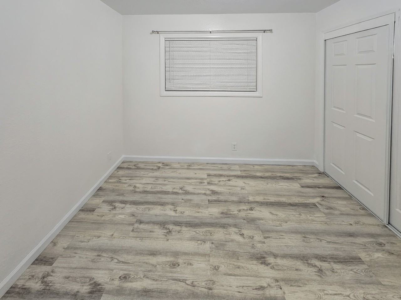 117 S Silver Ridge St - Photo 6 of 16