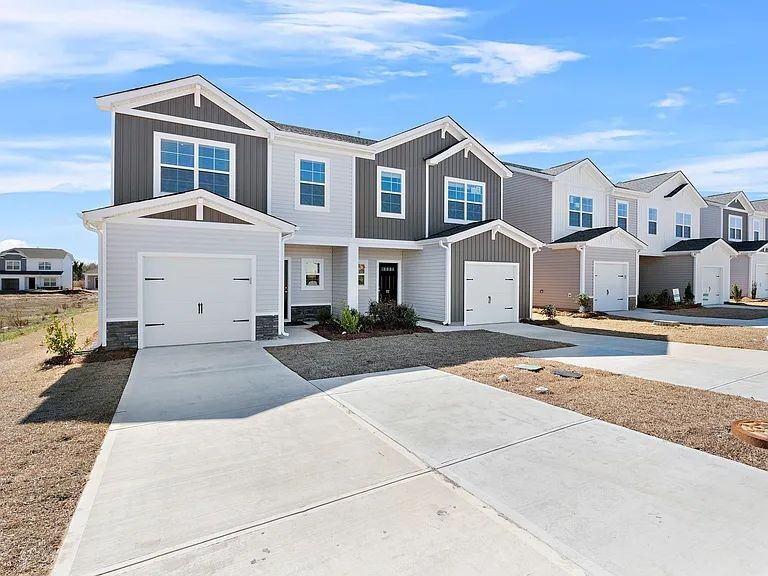 2357 Bellflower St - Photo 2 of 21