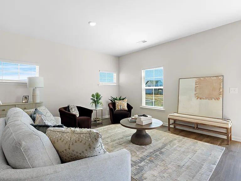 2357 Bellflower St - Photo 6 of 21