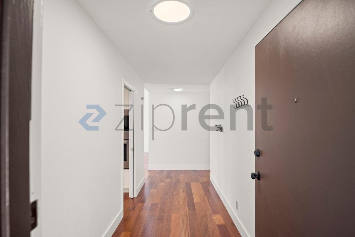 1654 Sugarloaf Dr - Photo 5 of 33