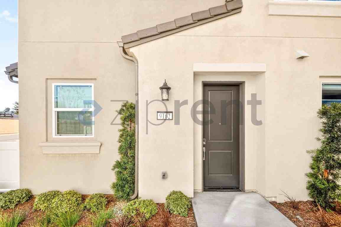 9162 Teralina Cir - Photo 4 of 19