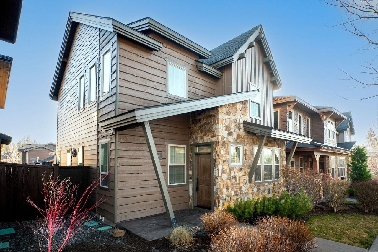 19661 Aspen Ridge Dr - Photo 2 of 37