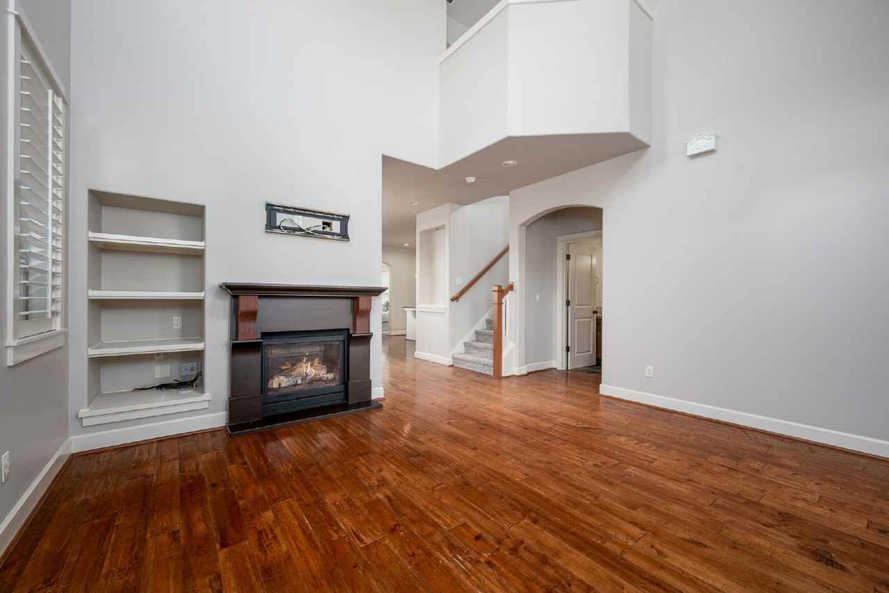 19661 Aspen Ridge Dr - Photo 5 of 37