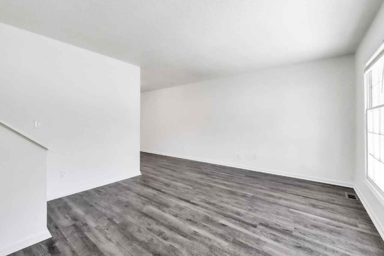 423 Bethlehem Dr - Photo 6 of 26