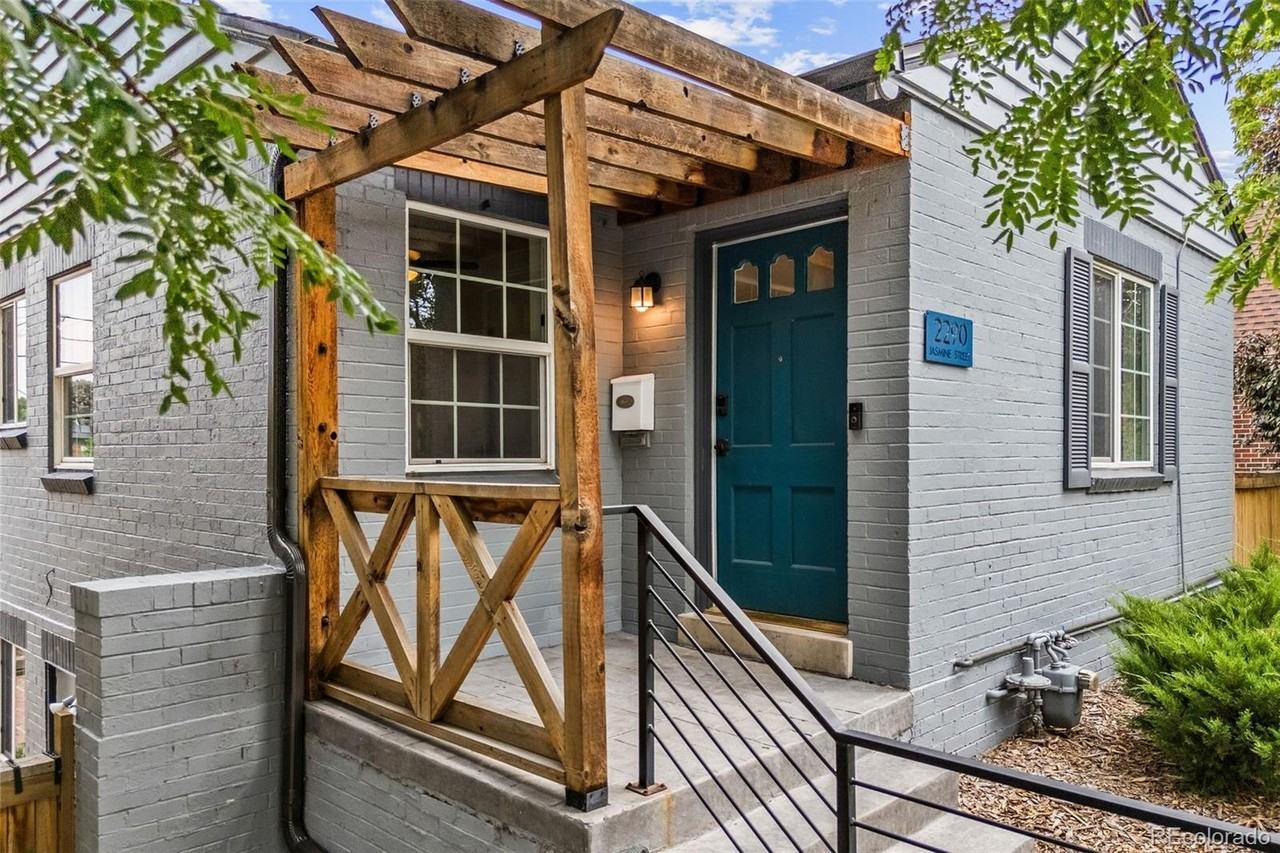 2290 Jasmine St - Photo 2 of 49