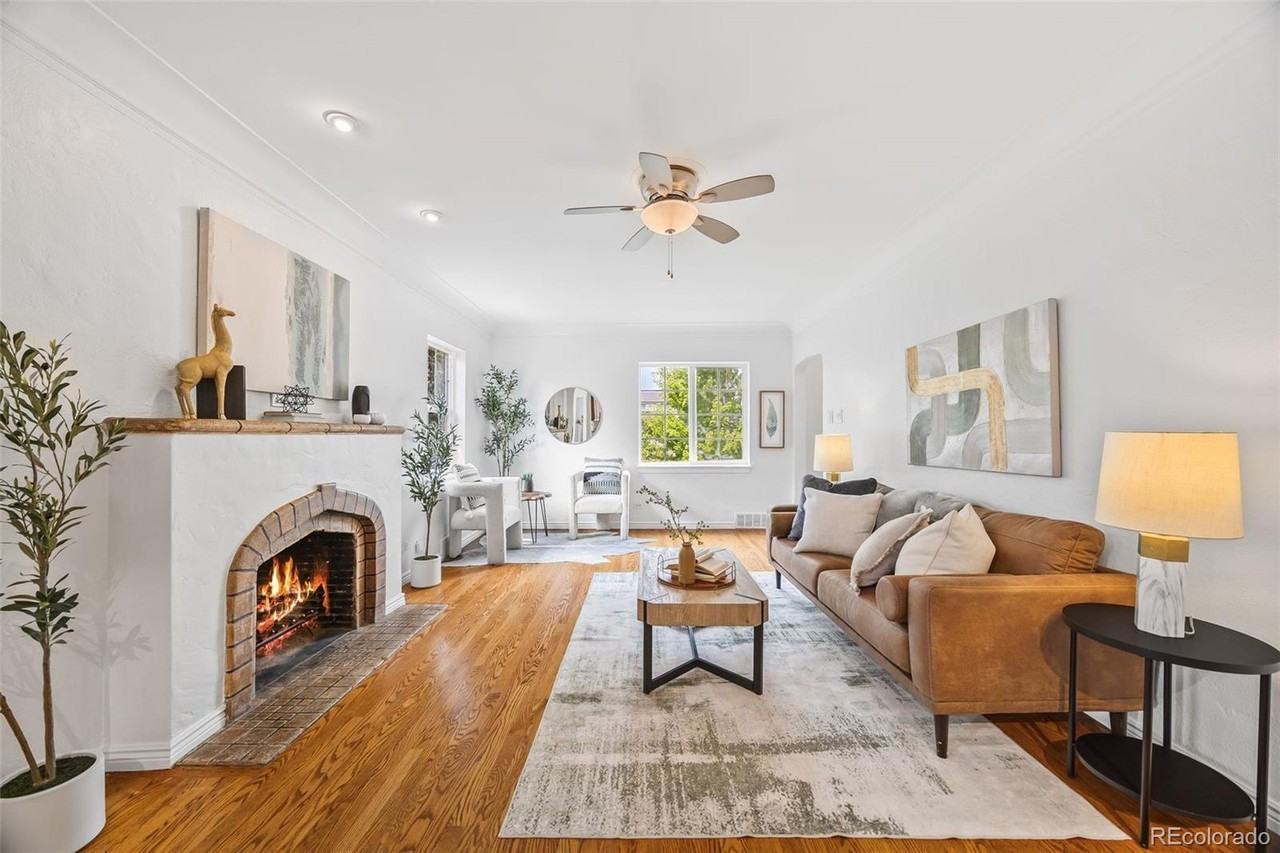 2290 Jasmine St - Photo 3 of 49