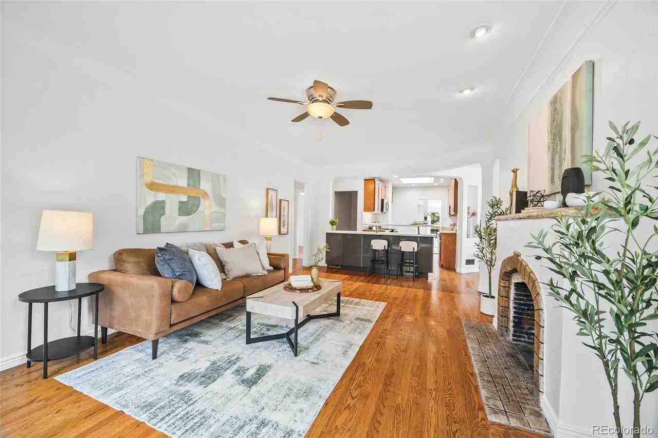 2290 Jasmine St - Photo 4 of 49