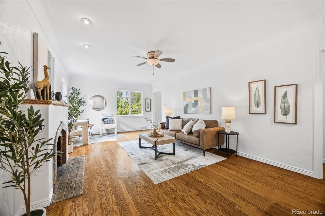 2290 Jasmine St - Photo 5 of 49