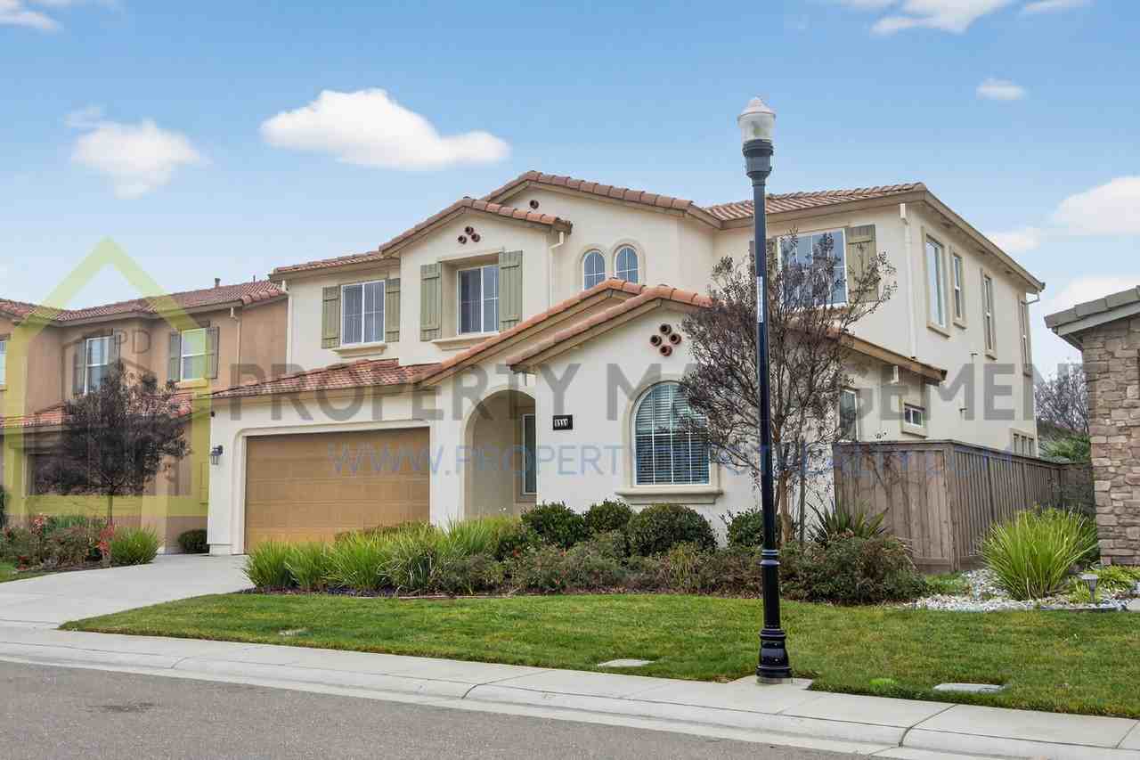 8333 Mallett Way - Photo 3 of 50