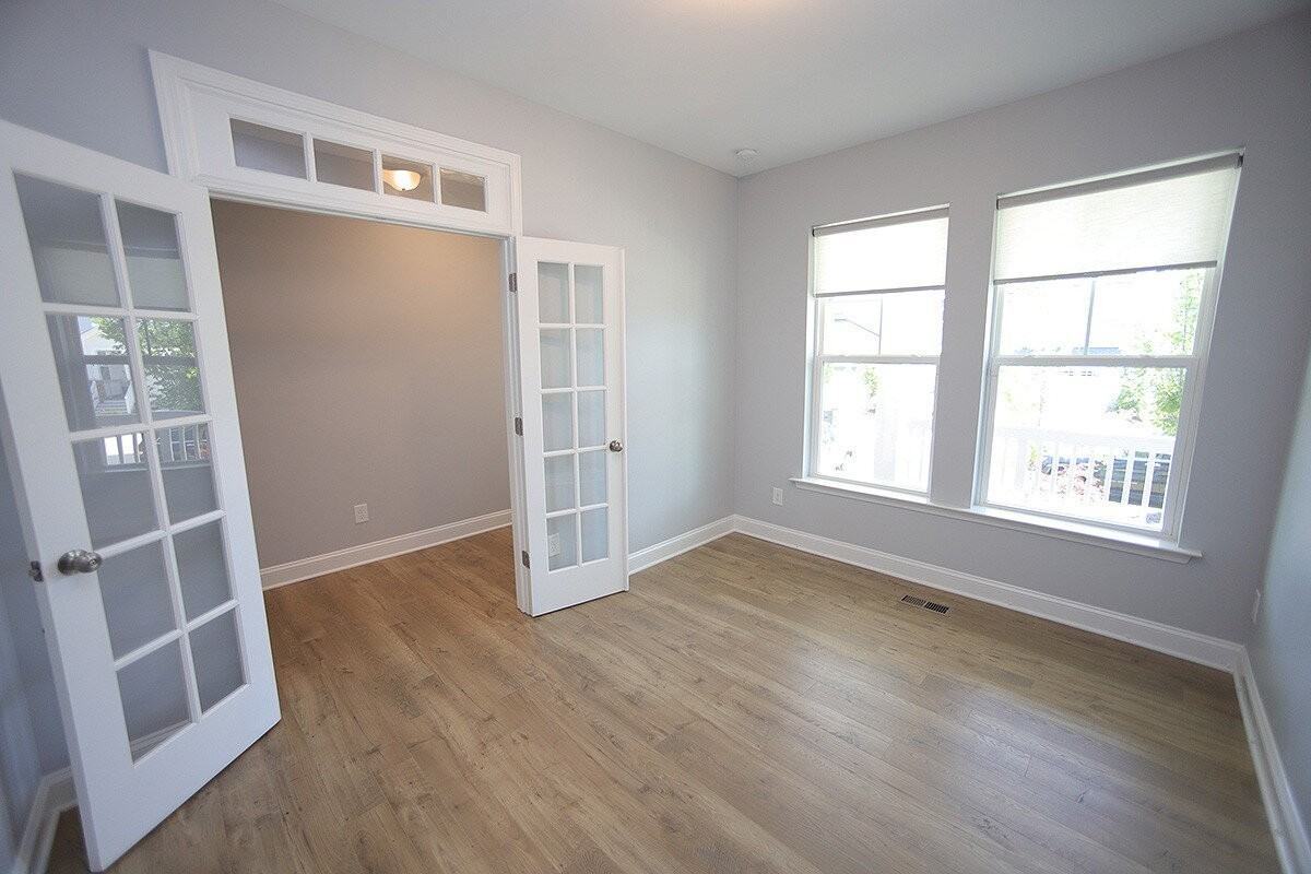 24 Plenty Ct - Photo 2 of 16