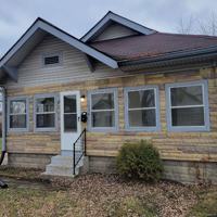 featured image of 1336 N Kealing Ave