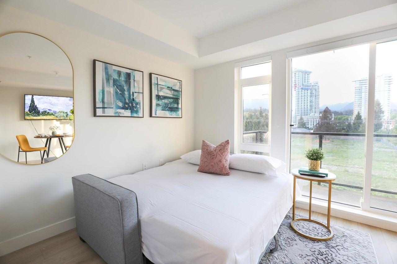 Fully Furnished - Photo 4 of 10