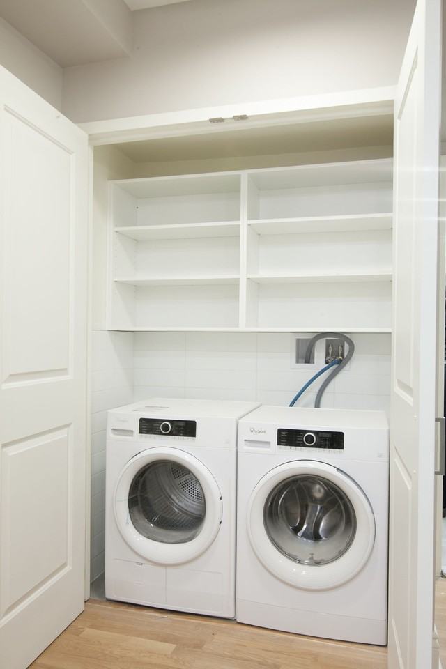 4555 Bonavista Avenue - Photo 5 of 50