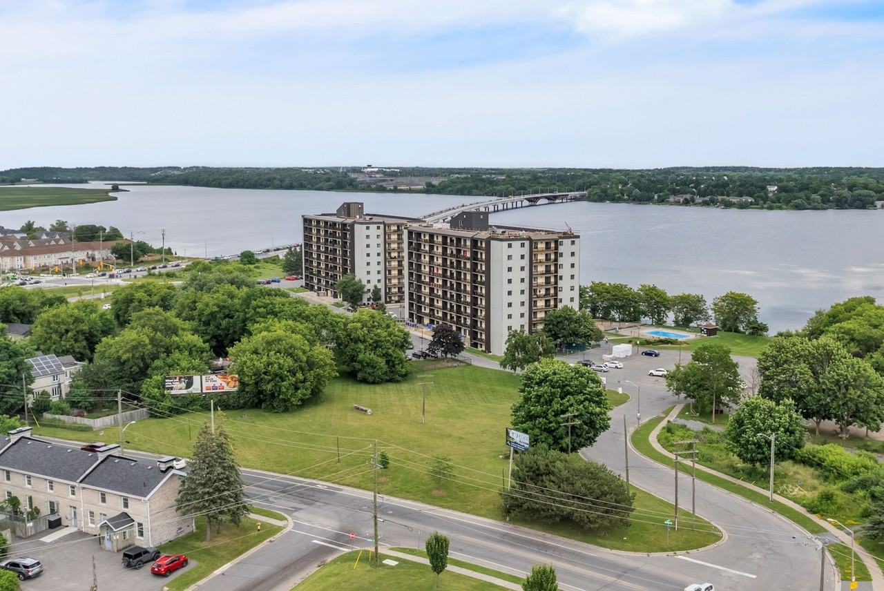 Village on the River Apartments - Photo 2 of 26