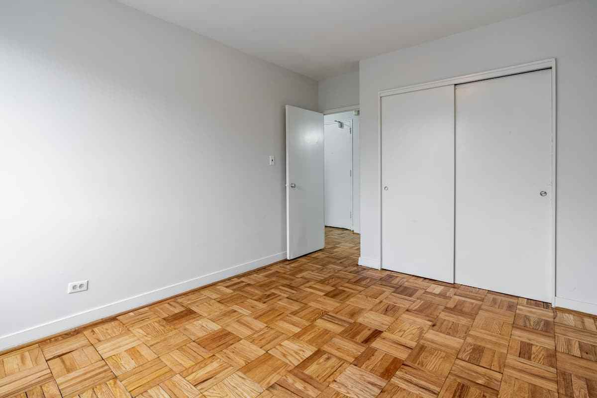 Oriole Apartments - Photo 7 of 48