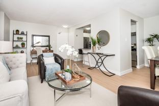 955 Warwick Crt. - Photo 1 of 1