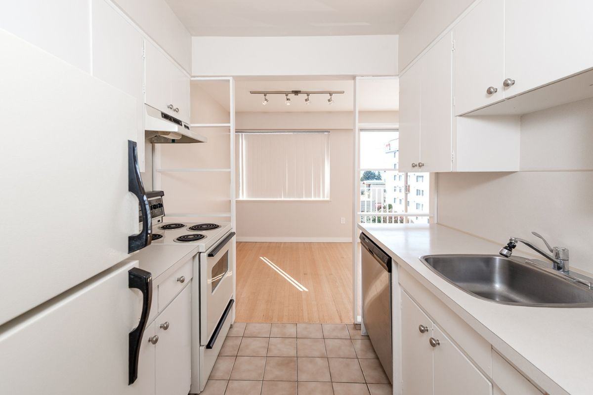 Hollyhill Towers - Photo 6 of 13