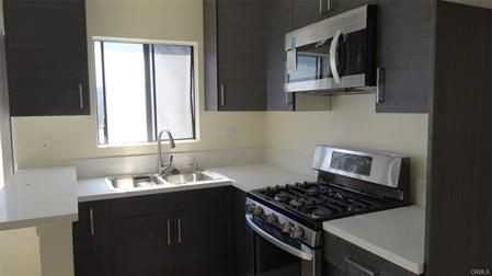 518 Oak St ##7 - Photo 2 of 8