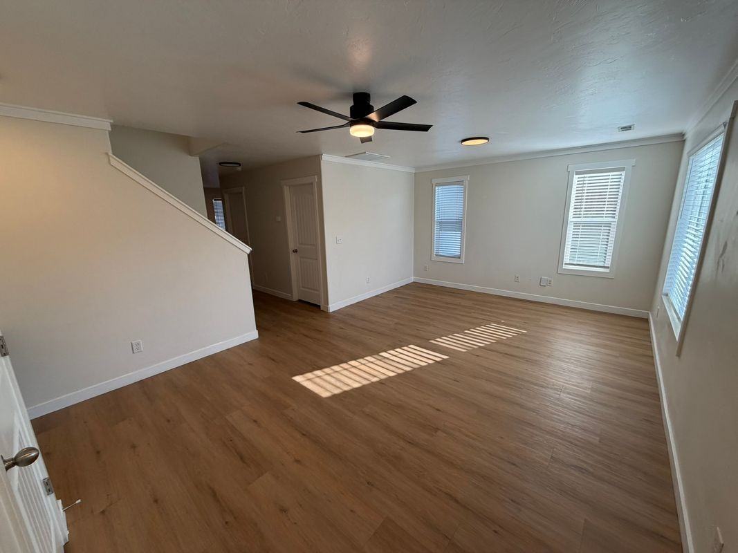 1492 Mare Dr - Photo 3 of 9