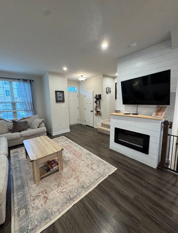 10706 Lamoka Ln - Photo 2 of 25