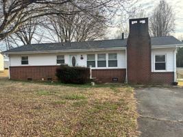 featured image of 200 Sunset Dr