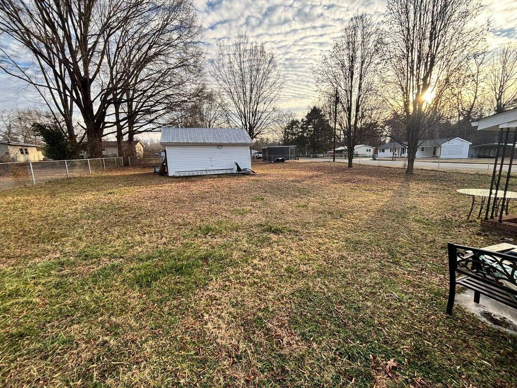 200 Sunset Dr - Photo 6 of 6