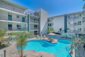 featured image of 733 N Kings Rd