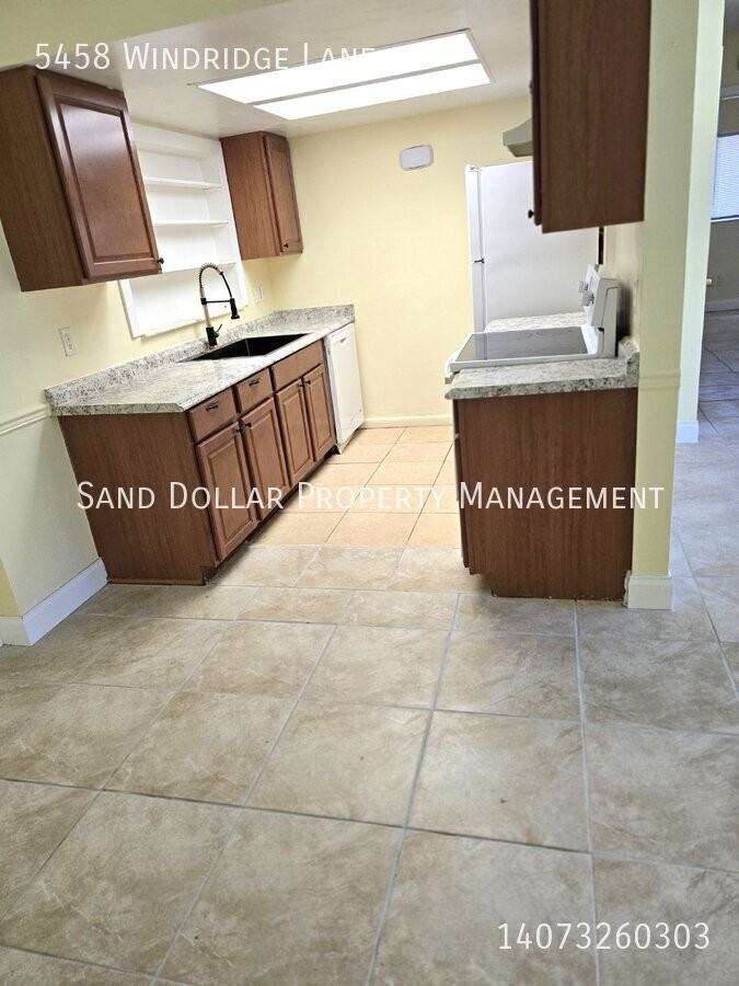 5458 Windridge Ln - Photo 2 of 12