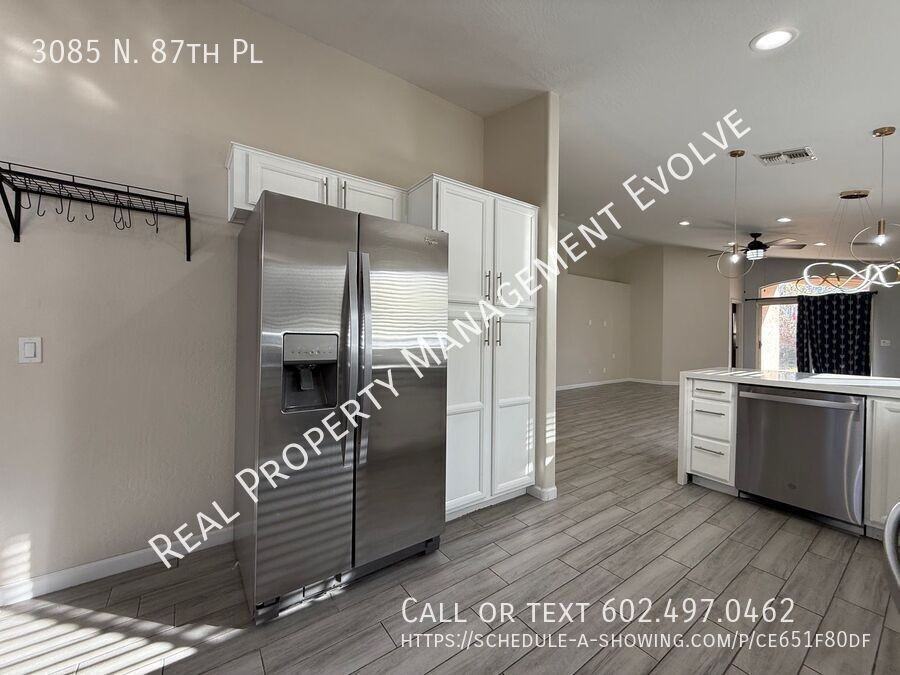 3085 N 87th Pl - Photo 6 of 27