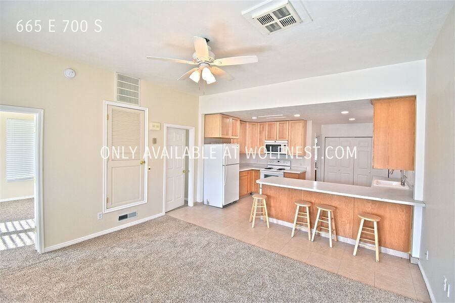 665 E 700 S - Photo 4 of 25