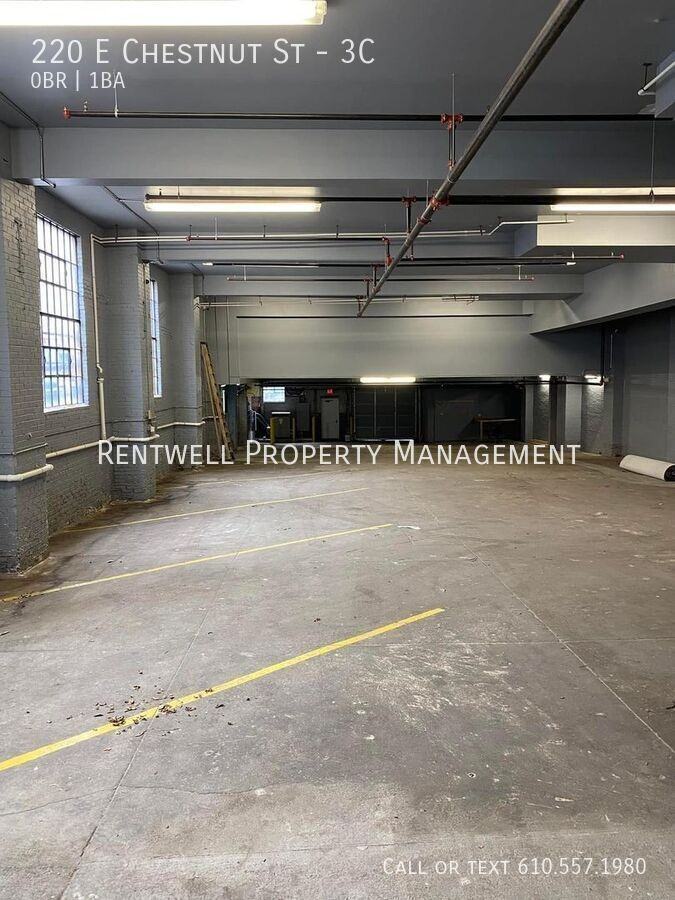 220 E Chestnut St #3C - Photo 4 of 4