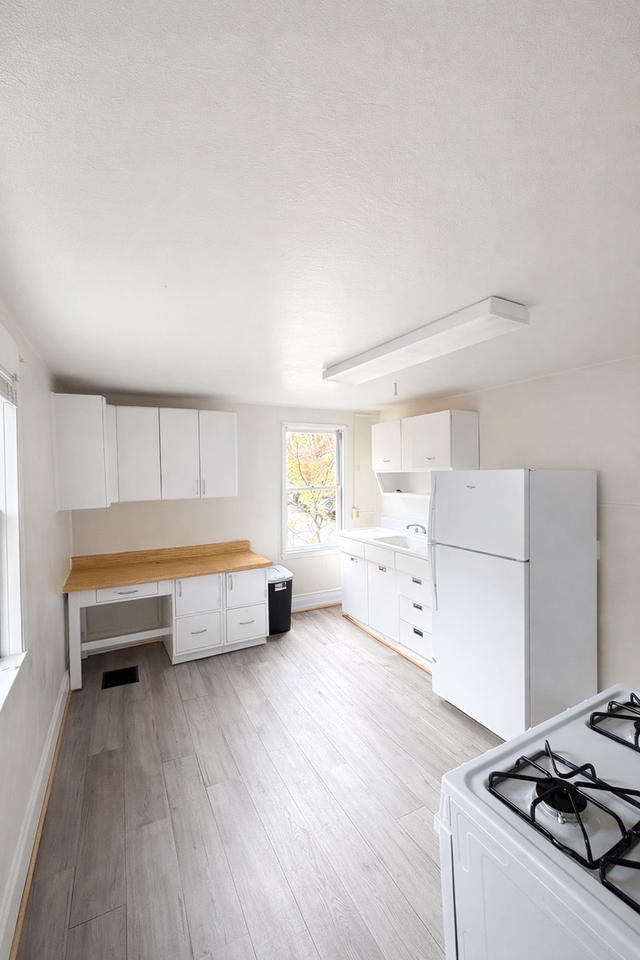 370 Falling Run Rd - Photo 5 of 19